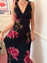Load image into Gallery viewer, black beaded floral *size 12*