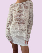 Load image into Gallery viewer, white sequin knitted jumper *size S/M*
