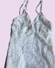 Load image into Gallery viewer, handmade white beaded top *size XS*
