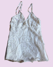 Load image into Gallery viewer, handmade white beaded top *size XS*
