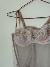 Load image into Gallery viewer, *size small* floral mesh corset
