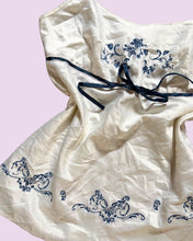 Load image into Gallery viewer, *size S* SILK cami with tie

