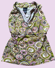 Load image into Gallery viewer, funky sequin v-neck tank *size L*
