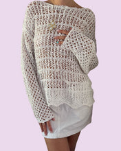 Load image into Gallery viewer, white sequin knitted jumper *size S/M*
