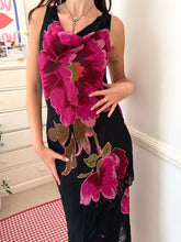 Load image into Gallery viewer, black floral beaded cowl neck *size 10*
