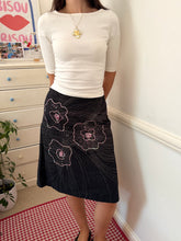 Load image into Gallery viewer, black pink beaded sequin a-line skirt *size 14*
