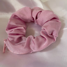Load image into Gallery viewer, Pink scrunchie
